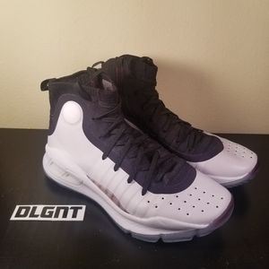Steph Curry's IV Under Armour basketball shoes